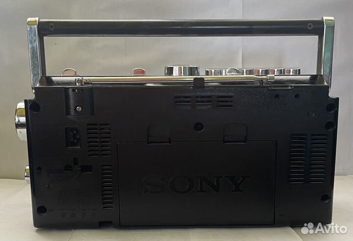 Кассетный магнитофон Sony CFM - S 1