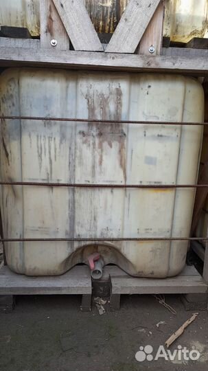 Еврокуб для воды на поддоне