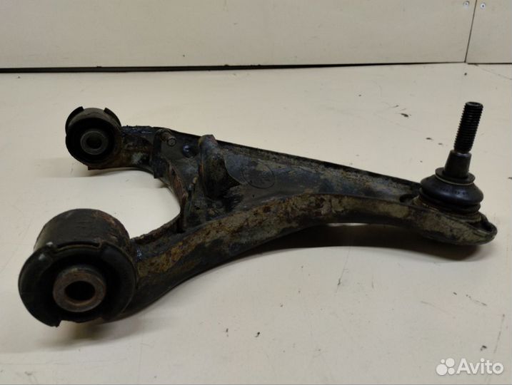 Рычаг передний верхний правый Land Rover Discovery