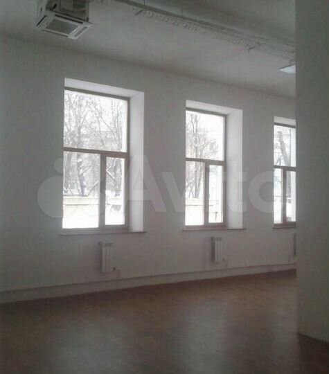 Аренда зданиея 3697 м² на Смоленской