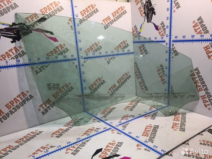 Форд Мондео Стекло двери передней правой AS2