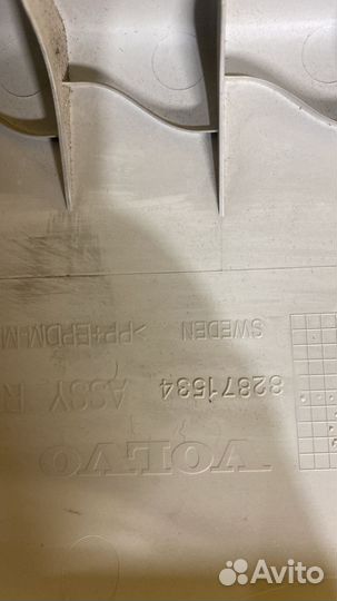 Накладка стойки задней правой (пластик салона) Volvo FH 4