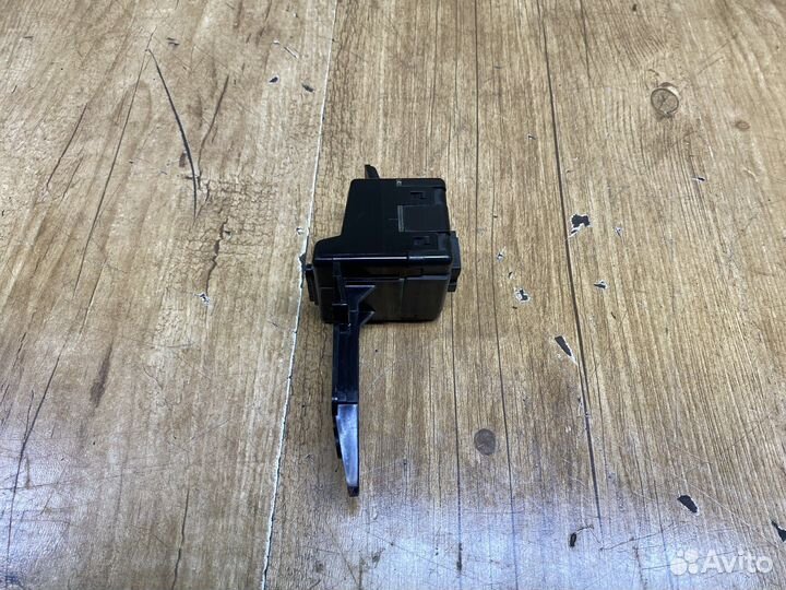 Часы салона электронные Hyundai Getz