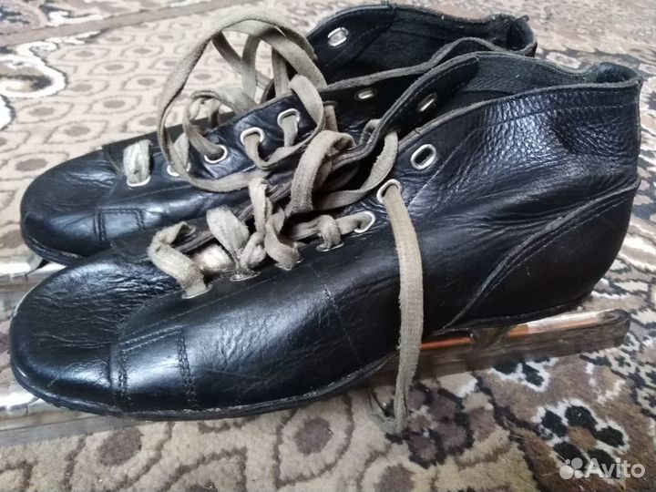 Конькобежные коньки