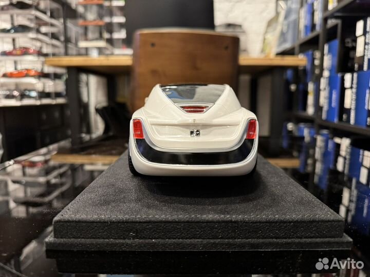 AB & AMA Models Rolls Royce Sweptail белый 1:18