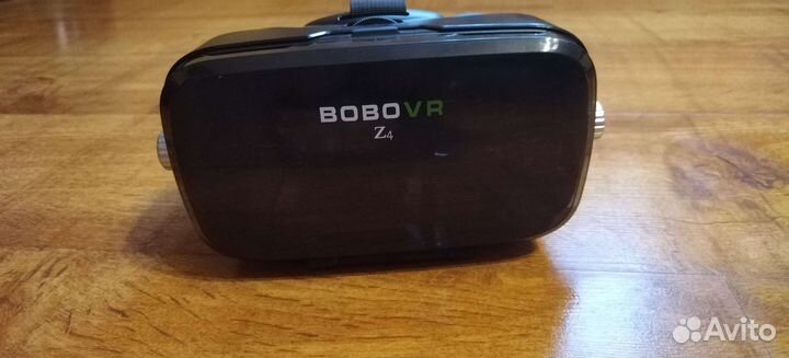 Bobo VR Z4. С джойстиком