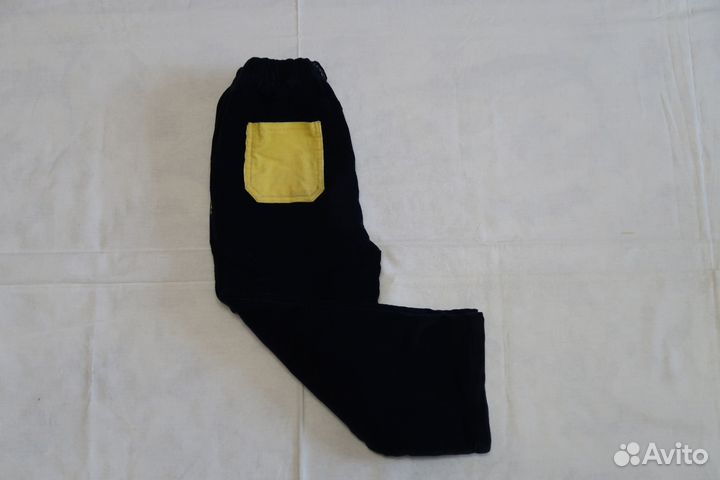 Теплые детские вещи: брюки, свитер, шапка, варежки