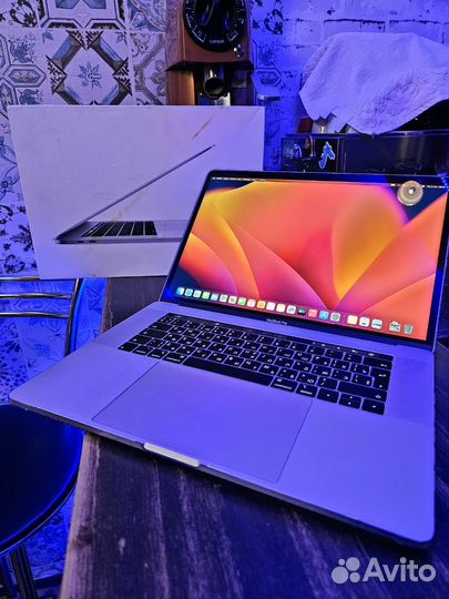 Macbook Pro 15 2017 (16/512)