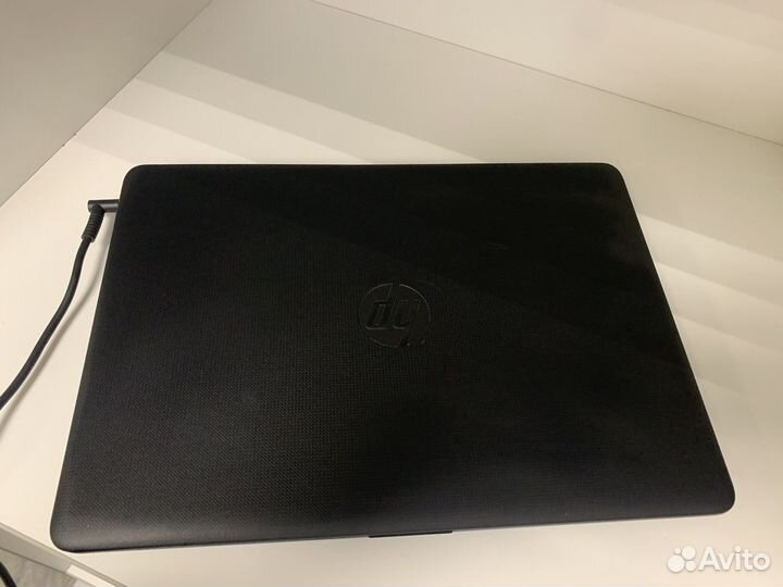 Ноутбук HP 14-bs000ur