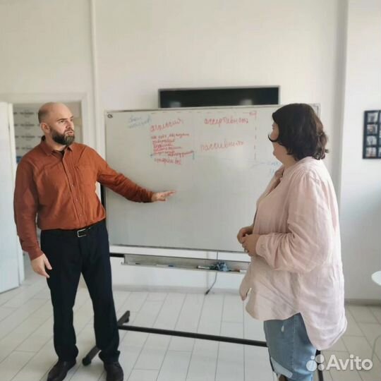 Бизнес-тренер по продажам и переговорам