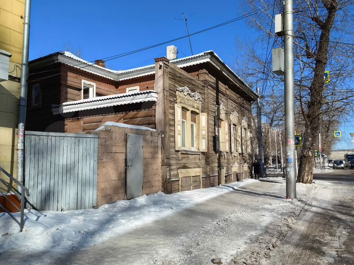 Дом 299 м² на участке 4,2 сот.