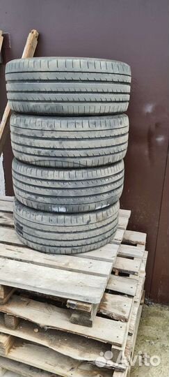 Yokohama Advan Sport V105 235/40 R18 95Y