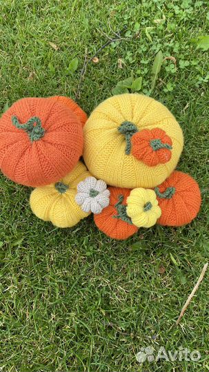 Тыквы вязаные декоративные