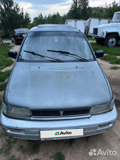 Mitsubishi Space Wagon, 1992