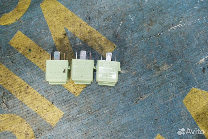 Реле салатовое BMW X5 E53