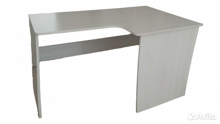 Угловой письменный стол