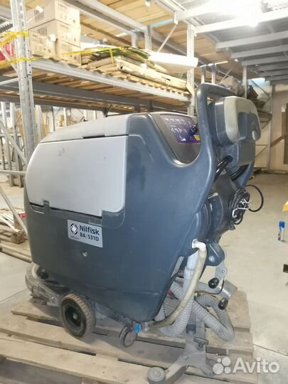 Поломоечная машина Nilfisk BA 531D Аккумуляторная