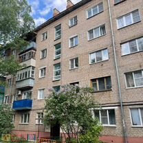 2-к. квартира, 42 м², 5/5 эт.