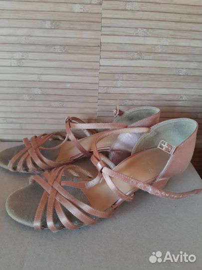 Тренировочные туфли для бальных танцев