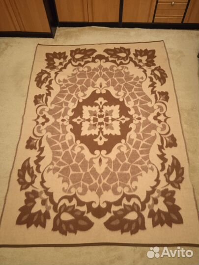 Одеяло шерстяное