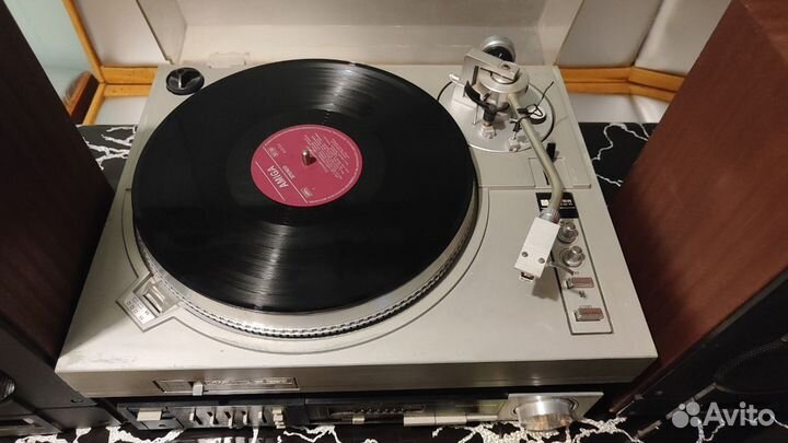 Проигрыватель винила, усилитель, колонки СССР