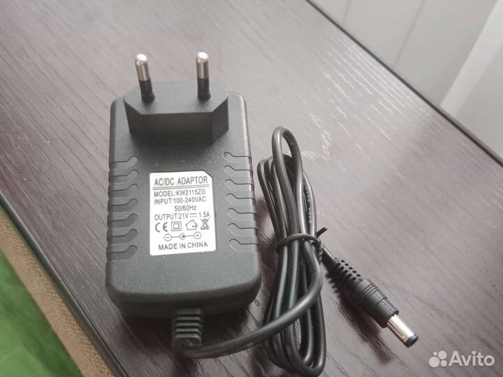 Блок питания 21V 1,5A