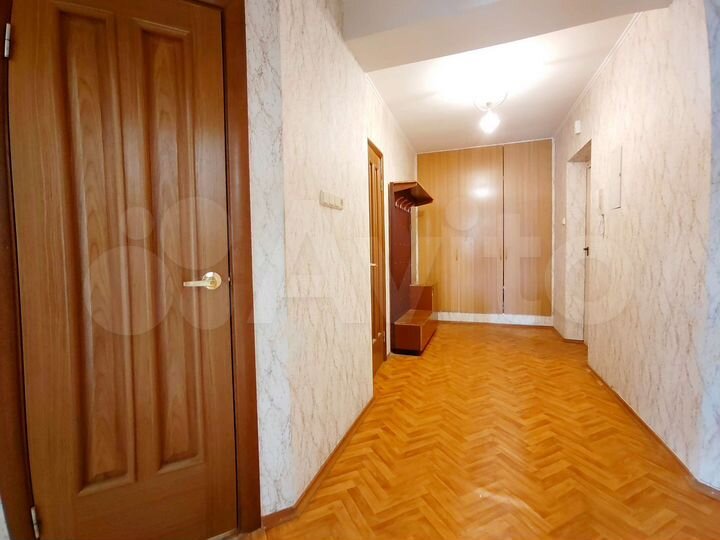 1-к. квартира, 55,7 м², 1/5 эт.