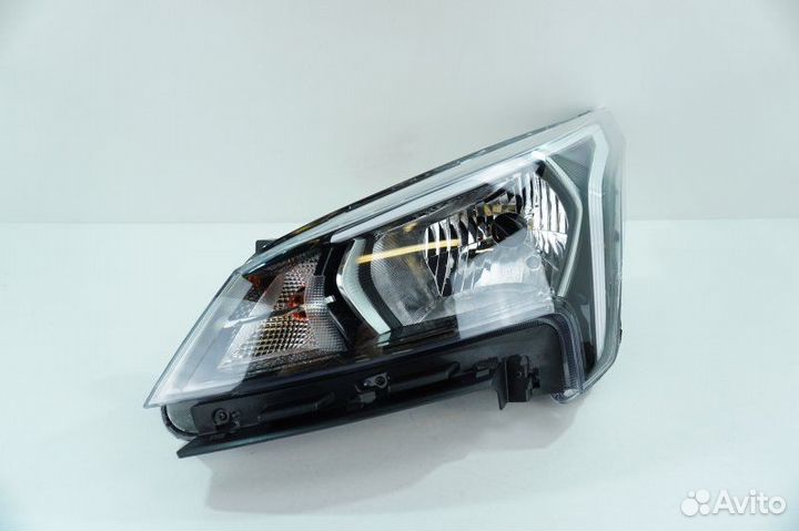 Фара левая Kia Rio 4 2020