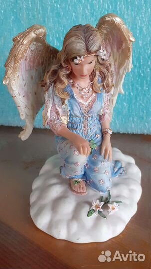 Статуэтка,Ангел мира