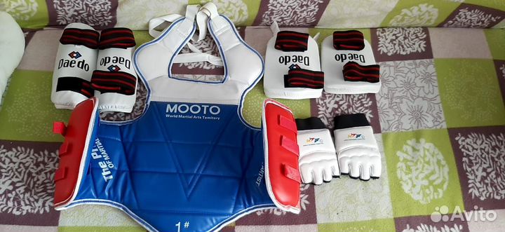 Защитное снаряжение для каратэ и тхевондо