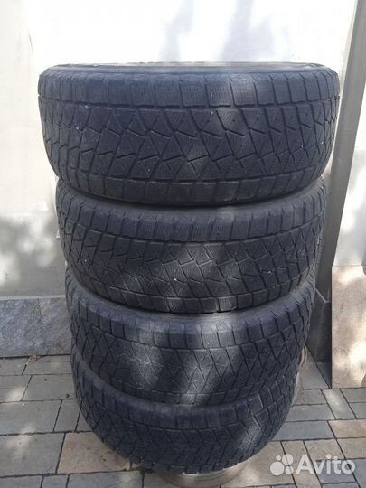 Bridgestone Blizzak LT 18/60 R18 19B