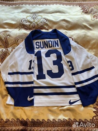 Свитшот Сундина с автографом