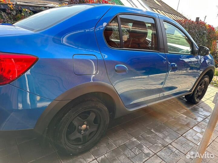 Renault Logan Stepway 1.6 CVT, 2019, 35 000 км