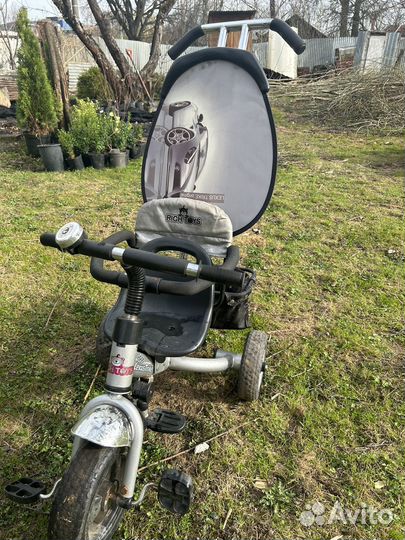 Детский трехколесный велосипед