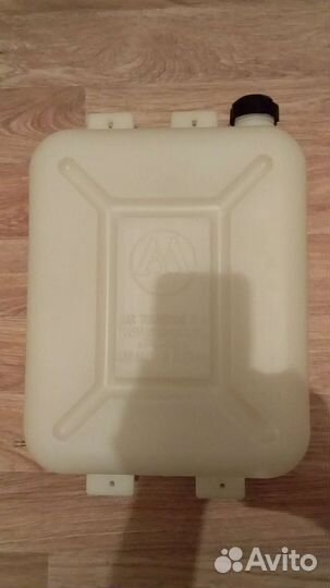 Бак топливный