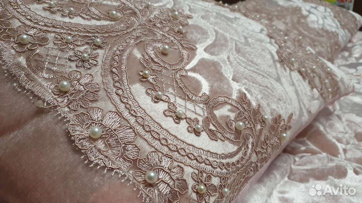 Комплект покрывало и подушки декоративный