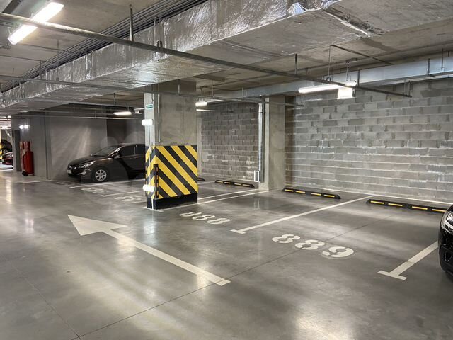 Машиноместо, 14 м²