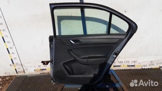 Дверь задняя правая skoda rapid (1SK25FT01)