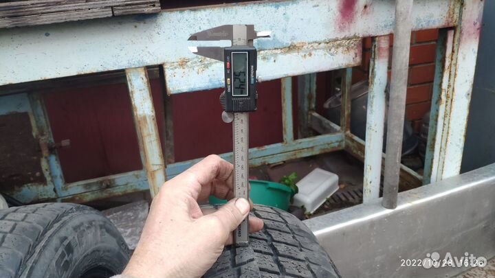 Roadstone Winguard Ice SUV 215/65 R16