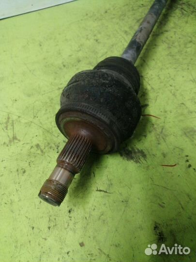 Привод задний правый Mercedes Benz