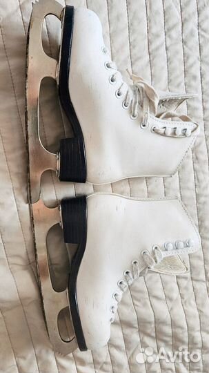 Коньки фигурные CCM 27