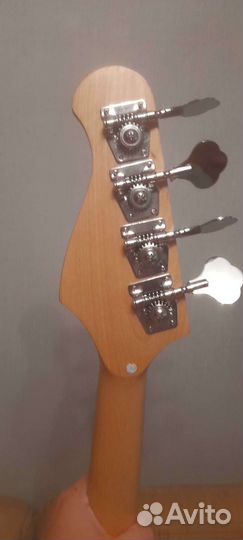 Бас-гитара (4 струны)