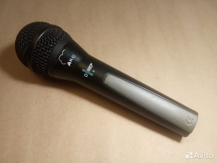 Микрофон Akg D 880m + новый кабель