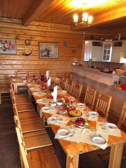 Коттедж 211 м² на участке 8 сот.