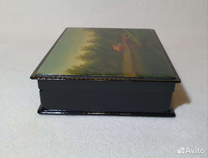 Шкатулка Федоскино