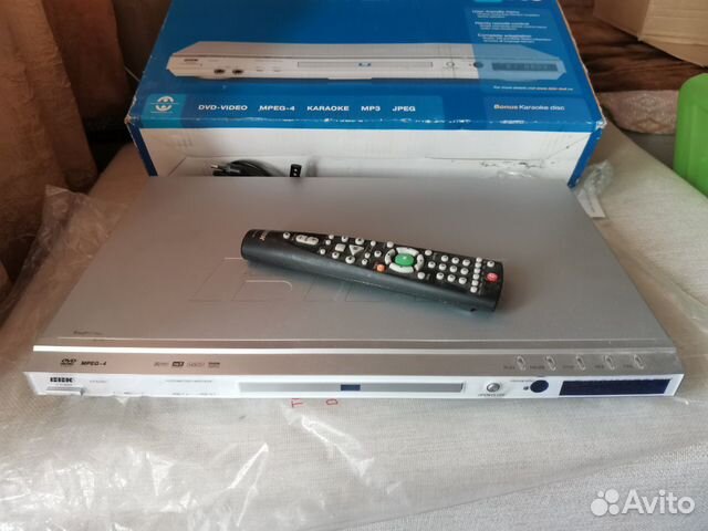 DVD плеер BBK DV323SI
