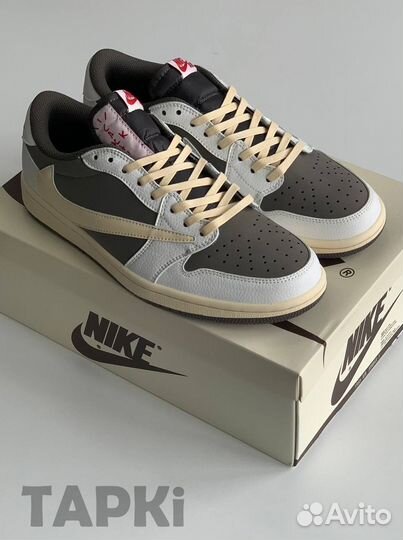 Travis Scott x Air Jordan 1 Low Reverse Mocha