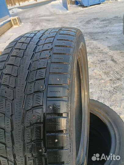 Dunlop SP Winter Ice 01 215/50 R17 95T
