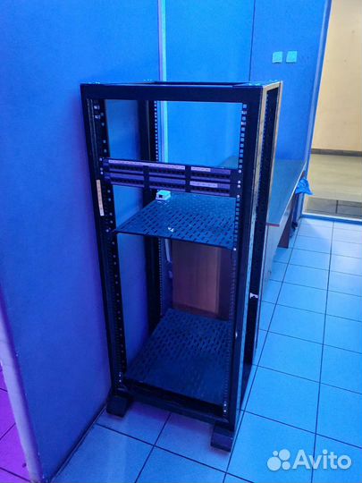 Серверная стойка