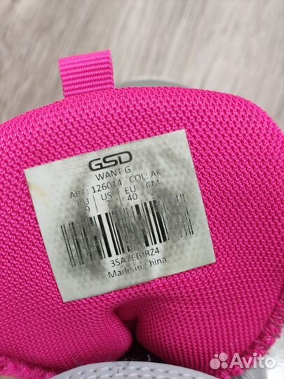 Кроссовки женские 39 размер